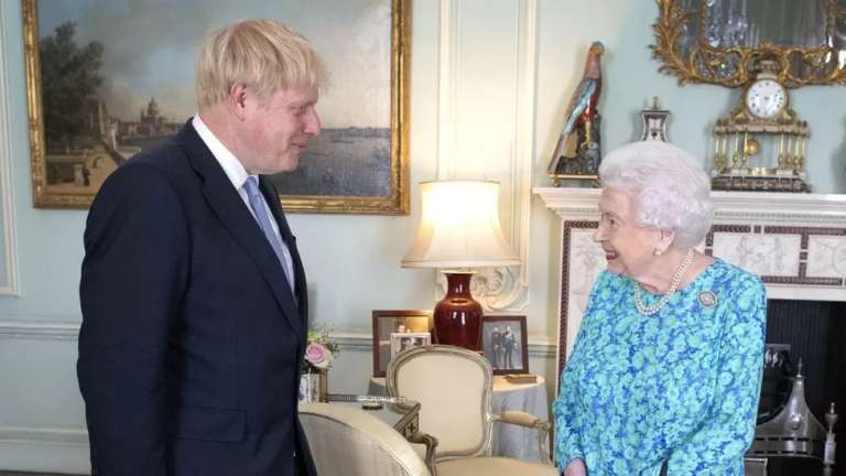 Officials discussed raising concerns about former PM Boris Johnson to Queen – MyJoyOnline.com